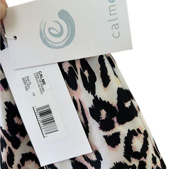 Johnny Was Calme Elements Hike Athletic Shorts - Picture 4 of 4